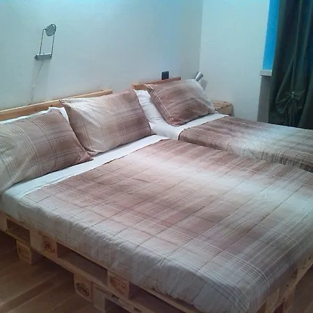 Uptown B'n'b Pensjonat 2*