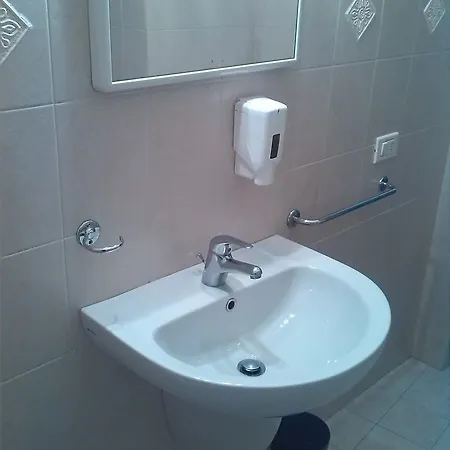 Uptown B'n'b Гостевой дом Бергамо