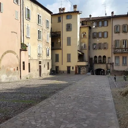 Гостевой дом Uptown B'n'b