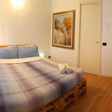 Uptown B'n'b Гостевой дом 2*