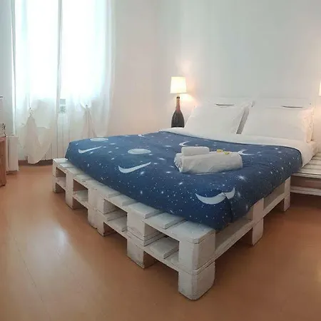 Uptown B'n'b Гостевой дом