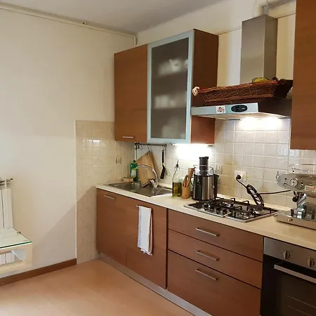 Гостевой дом Uptown B'n'b 2*