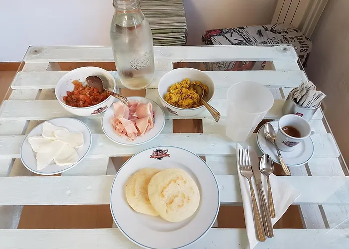 Uptown B'n'b Guest house 2*