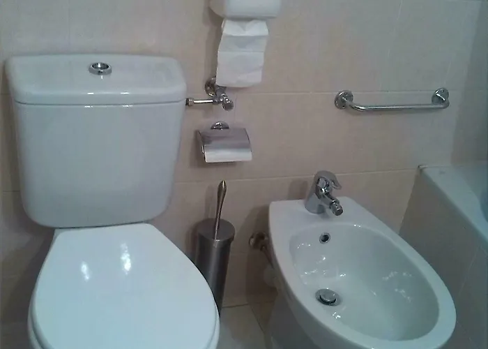 Guest house Uptown B'n'b 2*