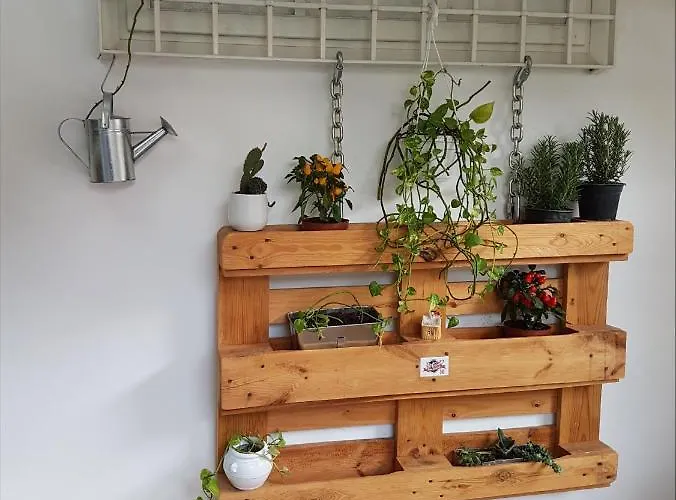 Guest house Uptown B'n'b 2*